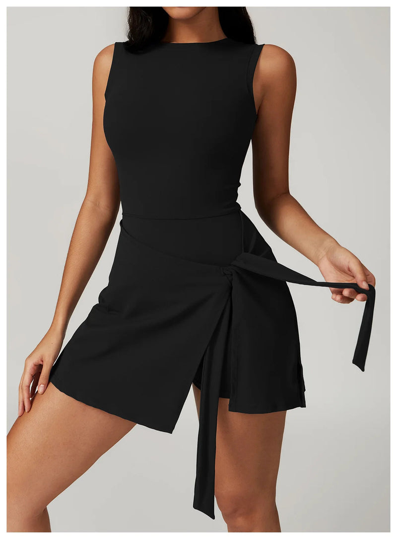 Macaquinho Feminino Beach Fit com Saia